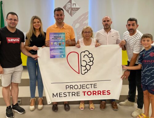 Primers equips de futbol per al III Memorial Solidari Mestre Torres durant la Diada