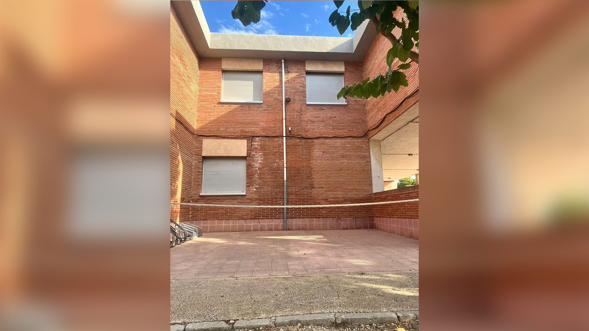 Educació dona llum verda a les obres de l’escala d’emergència a l’escola Sant Àngel de Camarles