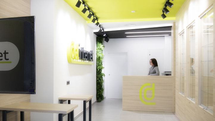 Unió històrica a les telecomunicacions ebrenques amb la fusió de Delinternet i Altercom 21