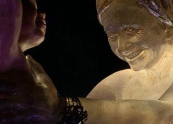 Entrevista a Cristina Iglesias, autora de les escultures “Mare, la xica” i Aixeca’t, valenta”, de la Plaça de les Dones