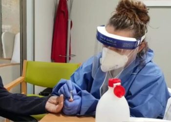 Deltebre suma 12 nous positius entre dijous i divendres i ja són 25 els afectats pel brot detectat entre la població jove del municipi