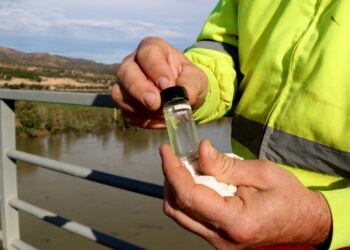 La CHE comprova la prova pilot per moure sediments cap a la desembocadura