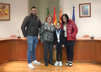 Mia Llorach, del Club Gimnàstica Rítmica de Sant Jaume, medalla de plata al Winter Queen Cup 2025