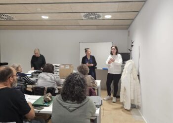 Deltebre dona el tret de sortida als cursos de francès que impulsa l’Ajuntament