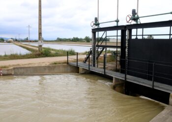 La crescuda controlada de l’Ebre multiplica per 20 els sediments transportats per la xarxa de reg del Delta
