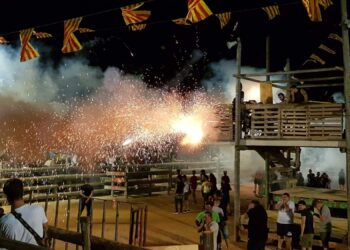 Lligallos celebra les primeres Festes Majors amb comissió de festes i de bous pròpies