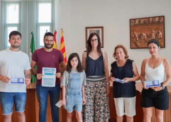 Sant Jaume d’Enveja viu una original activitat familiar sota el títol “Una Mar de Crims”