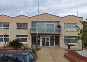 Camarles actualitza la taxa d’escombraries per complir la normativa i garantir un servei sostenible