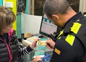 La Policia Local de l’Ampolla engega la campanya “Nadal Segur” per reforçar la prevenció als comerços