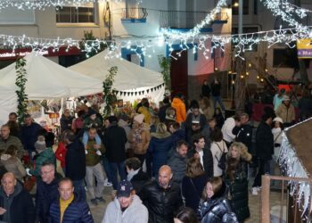 L’Ampolla es prepara per viure la seua tercera Fireta de Nadal amb activitats, música i comerç local