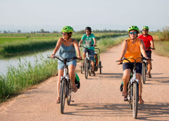 El sector turístic de la Costa Daurada i l’Ebre s’oposa a l’increment de la taxa turística i al recàrrec municipal