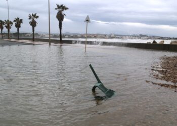 Preocupació al delta de l’Ebre per una nova llevantada que torna a engolir les platges i espais més fràgils