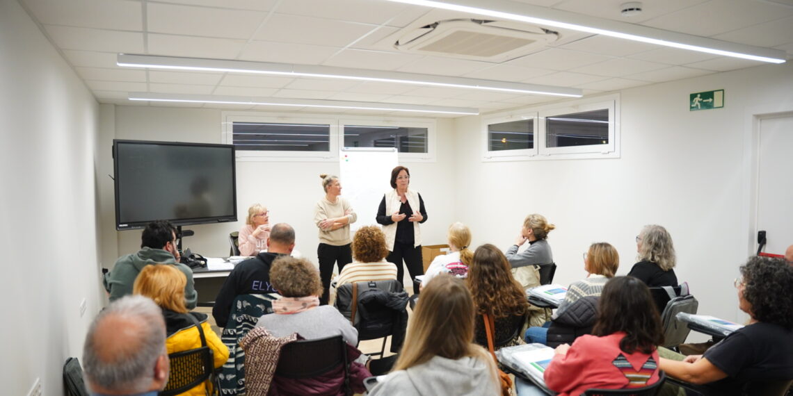 Deltebre inicia la programació formativa del primer semestre amb nous cursos vinculats a la llengua, el turisme i la capacitació digital