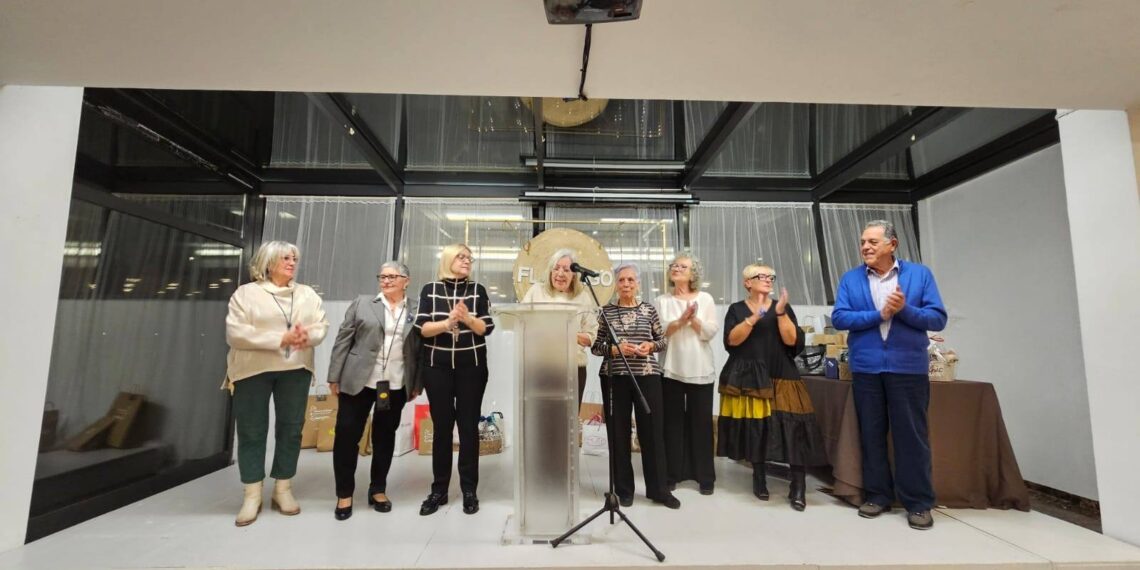 L’Ampolla es vesteix de solidaritat en el II Sopar de la Lliga contra el Càncer