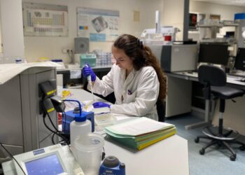 La mort d’una veïna de Deltebre reobre el debat sobre els riscos de les teràpies sense evidència científica