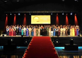 Deltebre corona els nous representants dels Quintos i Quintes del 2008 en una gala multitudinària
