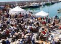 La Diada de l’Ostra omple el port pesquer de l’Ampolla amb milers de degustacions