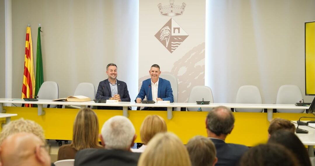 Deltebre reivindica la seva evolució en el 49è aniversari