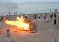 La Flama del Canigó i les fogueres protagonitzaran esta nit la revetlla de Sant Joan al delta de l’Ebre