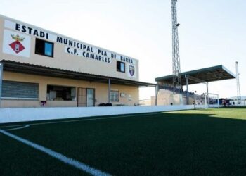 Camarles estrena el torneig Balcó League 2026 amb futbol 7 nocturn, ambient festiu i promoció local