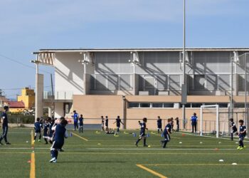 entrament de fútbol de l'Escola de Futbol La Cava